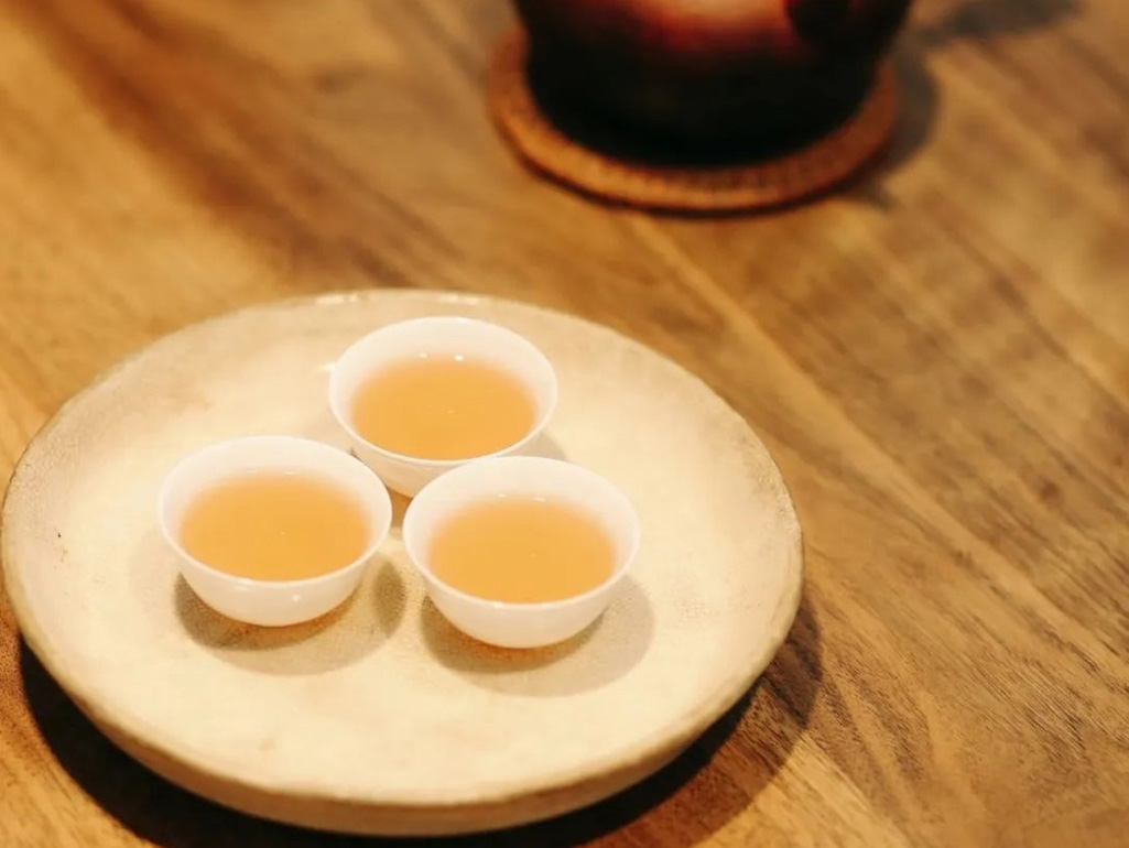 瓶装茶饮市场风云再起！——凤凰单丛茶get新身份