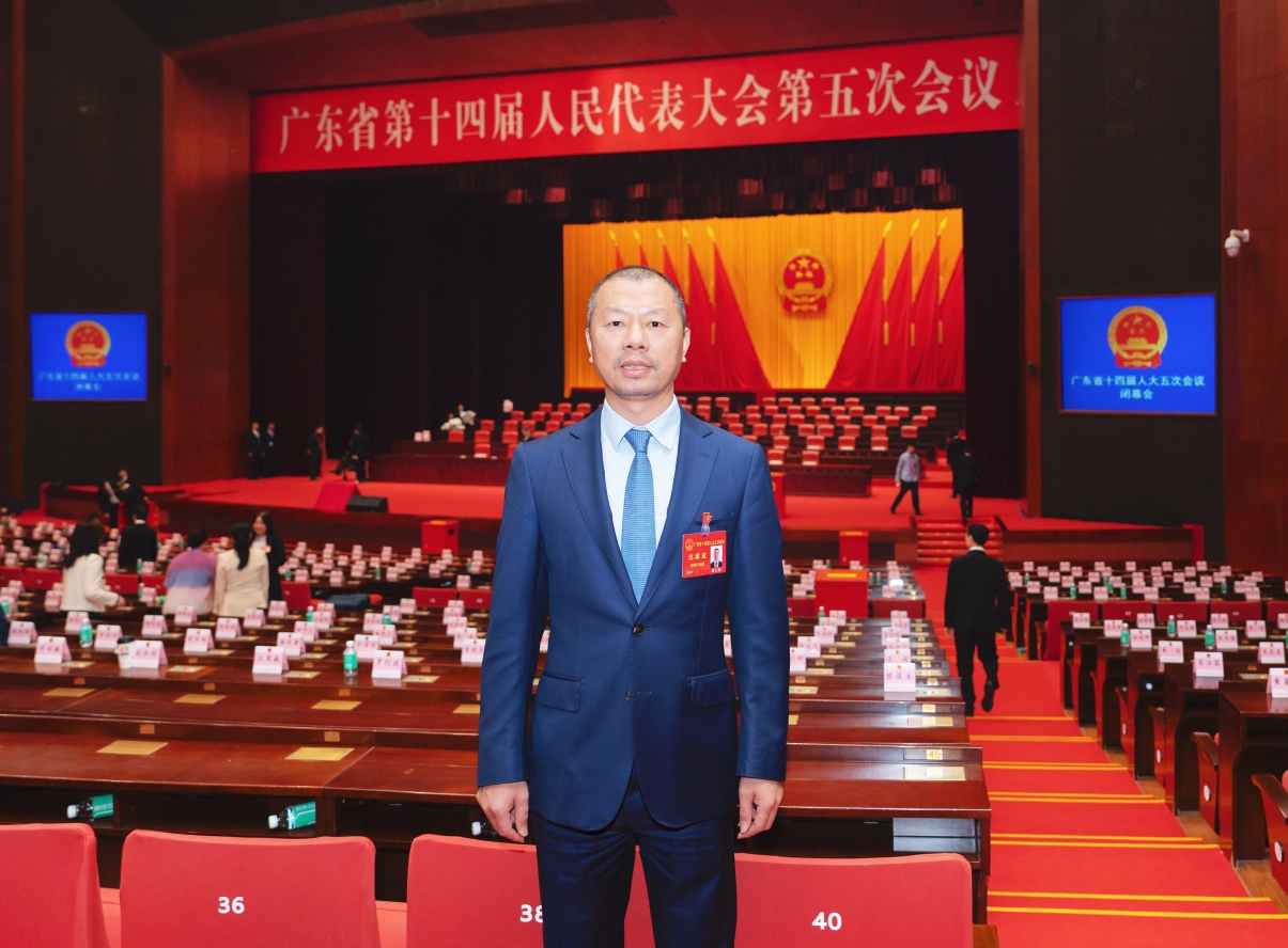以展会带广货，以会展促产业——集团董事长杨文标出席广东省人大会议